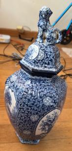 Dekselvaas met leeuw. Delftsblauw., Ophalen of Verzenden