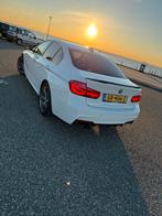BMW 3-Serie 320i 184pk Aut 2015 Wit, Auto's, 1998 cc, Achterwielaandrijving, 1800 kg, Beige