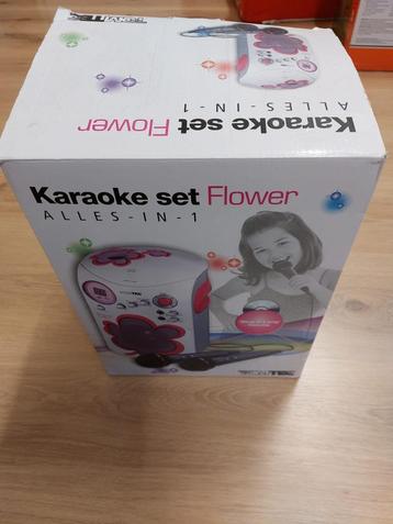 Karaoke set Flower Tomtec beschikbaar voor biedingen