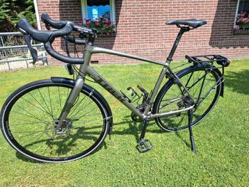 Trek FX4 Vakantiefiets maat L met Ultegra 2x11 Speed beschikbaar voor biedingen
