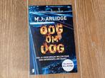 Oog om oog, M.J. Arlidge, Boeken, Ophalen of Verzenden, Zo goed als nieuw, Nederland, M.J. Arlidge