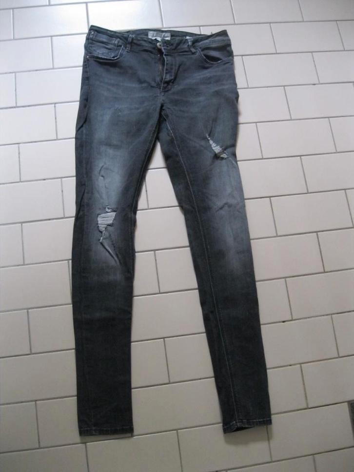 maat M (size 31) Revelation heupspijkerbroek, stretch, Kleding | Dames, Spijkerbroeken en Jeans, Gedragen, W30 - W32 (confectie 38/40)