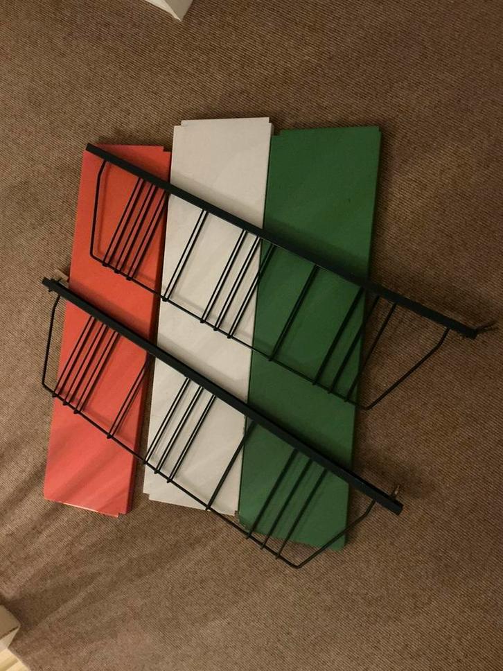 Vintage Tomado-stijl Boekenrek uit de jaren '70, Huis en Inrichting, Kasten | Boekenkasten, Gebruikt, Metaal, Ophalen