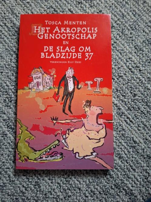 Het Akropolis Genootschap en de slag om bladzijde 37, Boeken, Kinderboeken | Jeugd | onder 10 jaar, Zo goed als nieuw, Ophalen of Verzenden