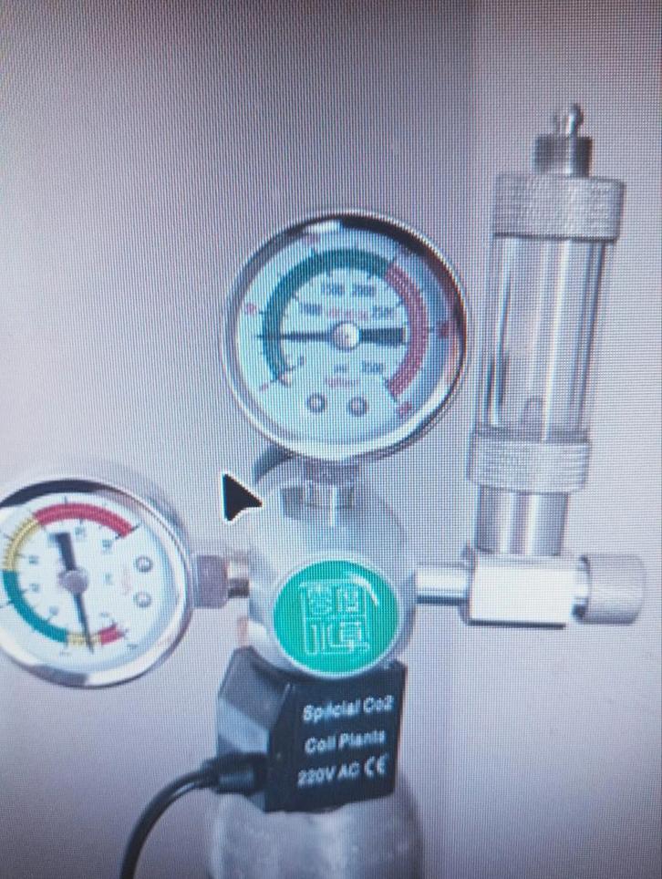 CO2 systeem , Sodaclub compatible, Dieren en Toebehoren, Vissen | Aquaria en Toebehoren, Zo goed als nieuw, Filter of Co2, Verzenden