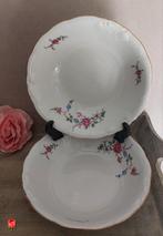 2 Salade-schalen van het Wawel servies uit Polen Ø 22,5 cm, Ophalen of Verzenden, Overige stijlen, Porselein, Schaal of Schalen