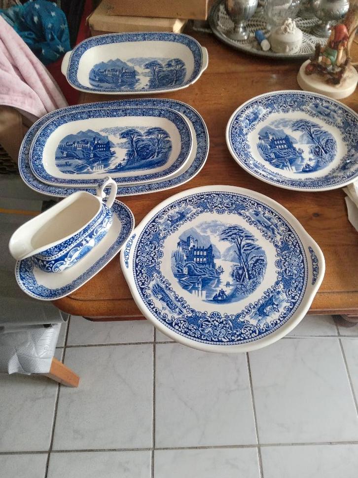 Serviesdelen old England Cambridge van merk SFINX, Antiek en Kunst, Antiek | Servies los, Ophalen of Verzenden