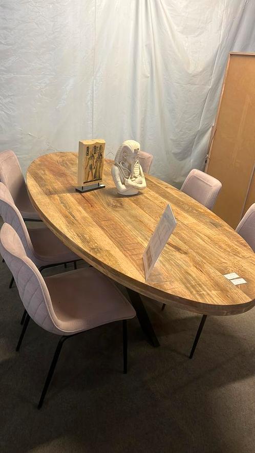 Eettafel mangohout ovaal (outlet), Huis en Inrichting, Woonaccessoires | Overige, Zo goed als nieuw, Ophalen