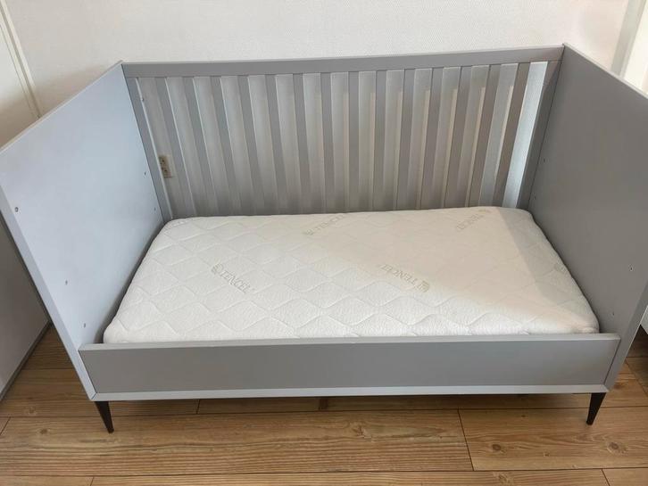Mooi peuter kinder ledikant Lasse van Kidsmill, Kinderen en Baby's, Babywiegjes en Ledikanten, Gebruikt, Ledikant, Ophalen