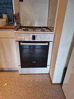 Bosch gasfornuis met oven, Ophalen, 4 kookzones, Zo goed als nieuw, Gas