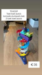 Toet Toet Tornado Stuntpark met 2 Auto's, Ophalen, Gebruikt, Afstandsbediening