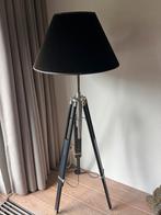 T.e.a.b. Mooie vloerlamp op statief. Zwart/ RVS., Metaal, 150 tot 200 cm, Gebruikt, Ophalen