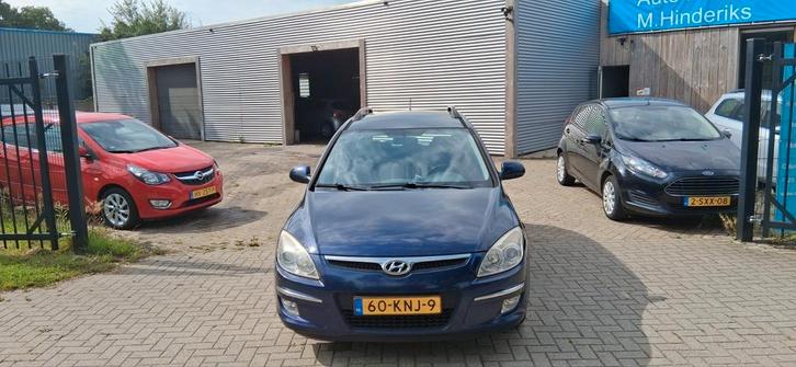 Hyundai i30 1.6 Crdi HP Crosswagon 2010 Blauw, Auto's, Hyundai, Bedrijf, Te koop, i30, ABS, Airbags, Airconditioning, Bluetooth