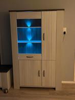 Prachtige wandkast incl. verlichting, Ophalen