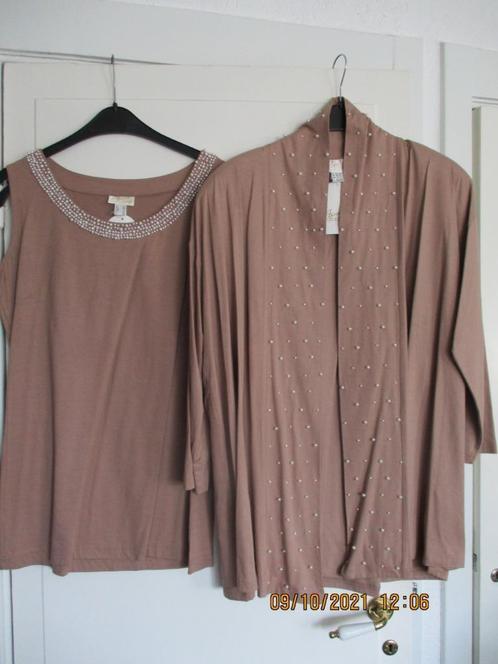 Feestelkijk avondpak, ruimvallend jasje, shirtje en legging/, Kleding | Dames, Gelegenheidskleding, Nieuw, Overige typen, Beige