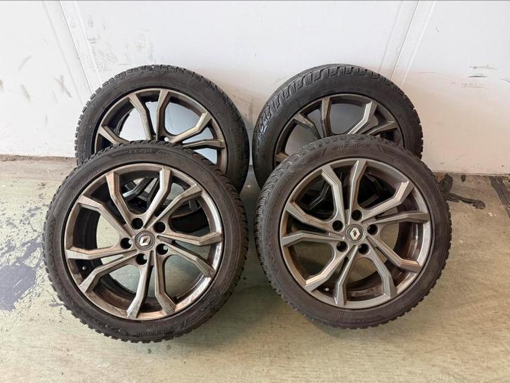 Renault velgen + Hankook winterbanden 224/45 R17, Auto-onderdelen, Banden en Velgen, Banden en Velgen, Winterbanden, 17 inch, 225 mm