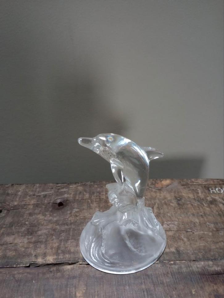 Glazen Dolfijn Beeld - 17 cm Hoog, 12 cm Breed, Verzamelen, Beelden en Beeldjes, Zo goed als nieuw, Dier, Ophalen of Verzenden
