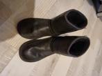 Ugg, winterlaarzen 30, UGG, Jongen of Meisje, Ophalen of Verzenden, Laarzen