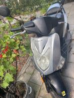 Kymco, Fietsen en Brommers, Scooters | Kymco, Ophalen of Verzenden, Gebruikt, Benzine, Agility