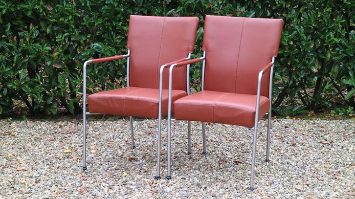 Bert Plantagie leren stoelen / eetkamerstoelen., Huis en Inrichting, Stoelen, Zo goed als nieuw, Twee, Leer, Overige kleuren, Ophalen of Verzenden