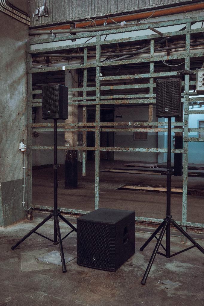 Geluidsset huren!, Hobby en Vrije tijd, Feestartikelen | Verhuur, Nieuw, Overige, Ophalen of Verzenden