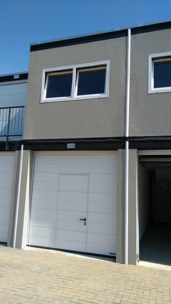 Garagebox/ werk- bedrijfruimte/opslag Wijchen +parkeerplaats, Auto diversen, Autostallingen en Garages