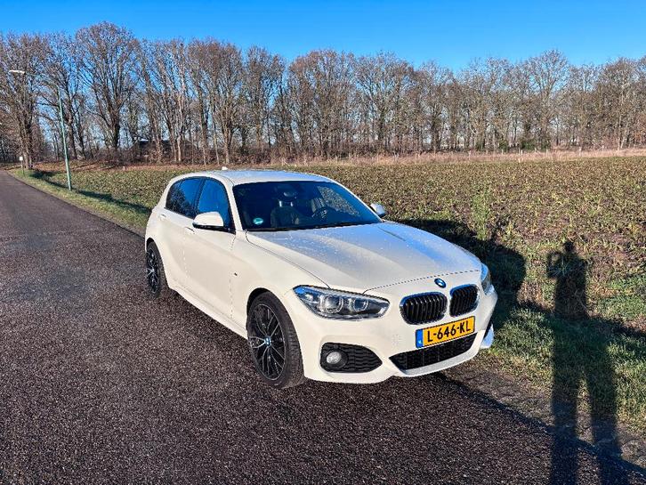 Te koop: BMW 1 Serie – 2015 – Handgeschakeld – 210 pk, Auto's, BMW, Particulier, 1-Serie, Airconditioning, Bluetooth, Boordcomputer