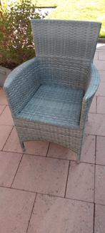 T.k.4 leuke kunstof stoelen, Huis en Inrichting, Stoelen, Ophalen, Zo goed als nieuw, Grijs, Vier