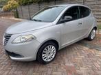 Lancia Ypsilon 1.2 Platinum *airco + parkeersensor + trekhaa, Voorwielaandrijving, Euro 5, Stof, Gebruikt