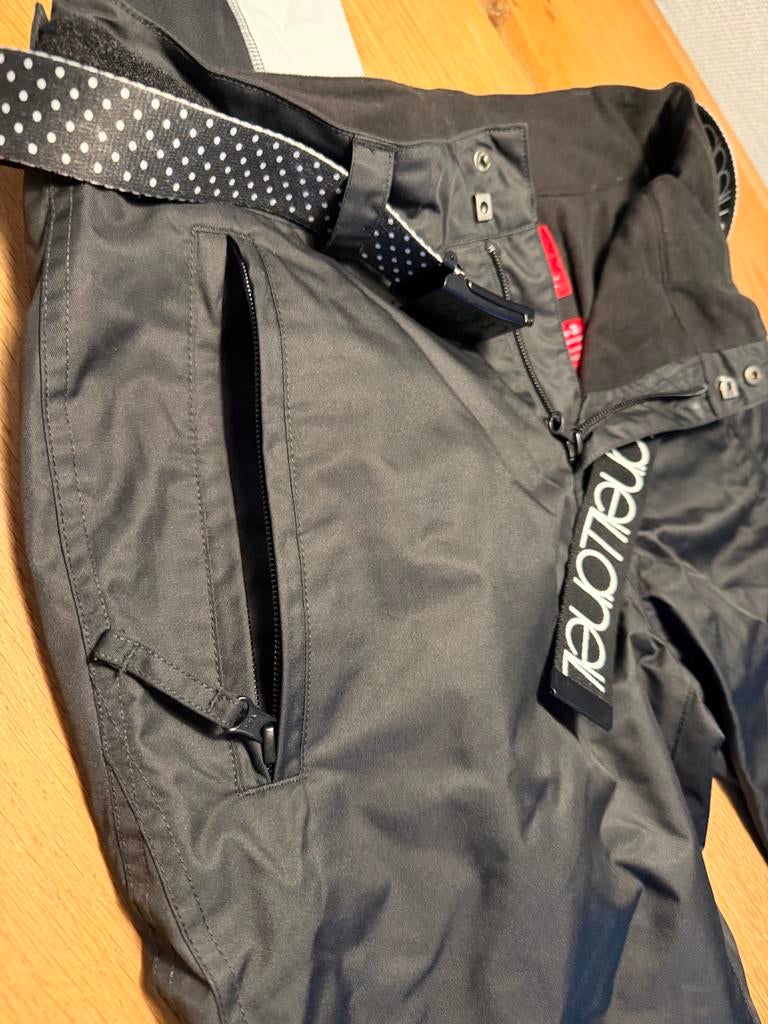 Skibroek zwart dames maat 40 Oneill als nieuw!, Overige merken, 100 tot 140 cm, Ophalen of Verzenden, Zo goed als nieuw