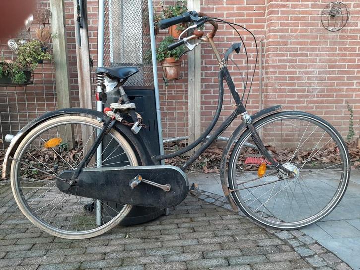 supermooie omafiets "locomotief" Ratbike, Fietsen en Brommers, Fietsen | Dames | Omafietsen, Gebruikt, 56 cm of meer, Versnellingen