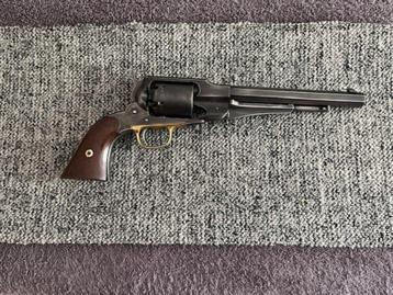 Antieke Remington  percussie revolver beschikbaar voor biedingen