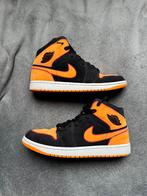 Jordan 1 mid, Ophalen of Verzenden, Zo goed als nieuw, Overige kleuren
