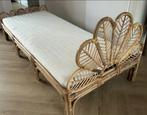 Rotan bed inclusief matras., Ophalen, 85 tot 100 cm, Zo goed als nieuw, Matras