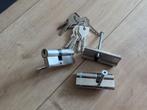 3x Cilinderslot AXA SKG** 45 mm bij 30 mm met 9 sleutels, Doe-het-zelf en Verbouw, Hang- en Sluitwerk, Ophalen, Gebruikt, Rvs