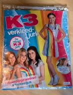 K3 verkleedjurk met gratis vriendenboekje NIEUW, Kinderen en Baby's, Carnavalskleding en Verkleedspullen, Ophalen of Verzenden