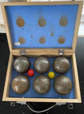 Jeu-de-boules set beschikbaar voor biedingen