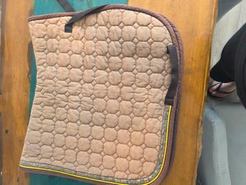 Dekje beschikbaar voor biedingen