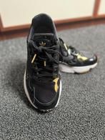 Zwarte Adidas sneakers met lak en goud maat 37, Kleding | Dames, Schoenen, Adidas, Zwart, Ophalen of Verzenden, Sneakers of Gympen