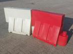 Barriers rood en wit, kunststof, vulbaar, ca. 60 m1, Ophalen, Gebruikt