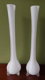 2 x Vaas Solifleur vazen. wit Glas. 2 stuks. 40 cm Vintage, Wit, Ophalen of Verzenden, Minder dan 50 cm, Glas