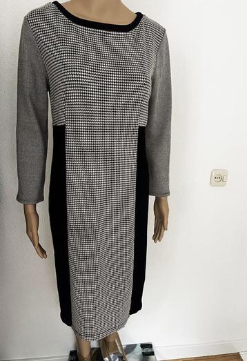 elegant jurkje van MaxMara maatje 38 beschikbaar voor biedingen