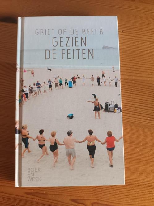 Boek 'Gezien de Feiten', Boeken, Literatuur, Nieuw, Nederland, Ophalen of Verzenden