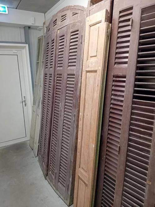 Grote kozijnen met luiken en ramen, Doe-het-zelf en Verbouw, Deuren en Horren, Gebruikt, Minder dan 200 cm, 120 cm of meer, Ophalen