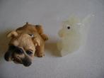 2 beeldjes van stenen hondje en marmeren eekhoorn, Verzamelen, Beelden en Beeldjes, Ophalen of Verzenden, Zo goed als nieuw, Dier