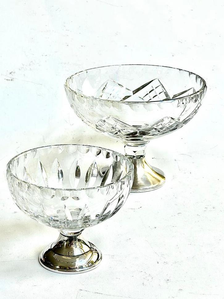 Kristallen Bonbonnieres met Zilveren Voet - 835 Zilver, Antiek en Kunst, Antiek | Glas en Kristal, Verzenden