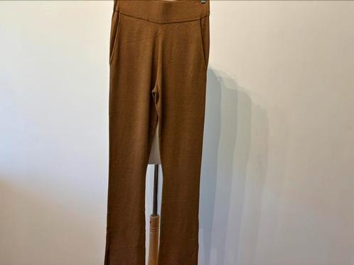 Nieuwe bruine broek van Six Ames maat M, Kleding | Dames, Broeken en Pantalons, Nieuw, Maat 38/40 (M), Bruin, Lang, Verzenden