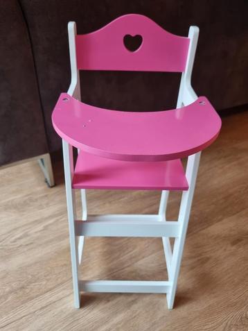 Poppenstoeltje roze-wit beschikbaar voor biedingen