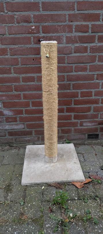 Krabpaal 80cm hoog bruin en grijs kat poes kater kitten beschikbaar voor biedingen