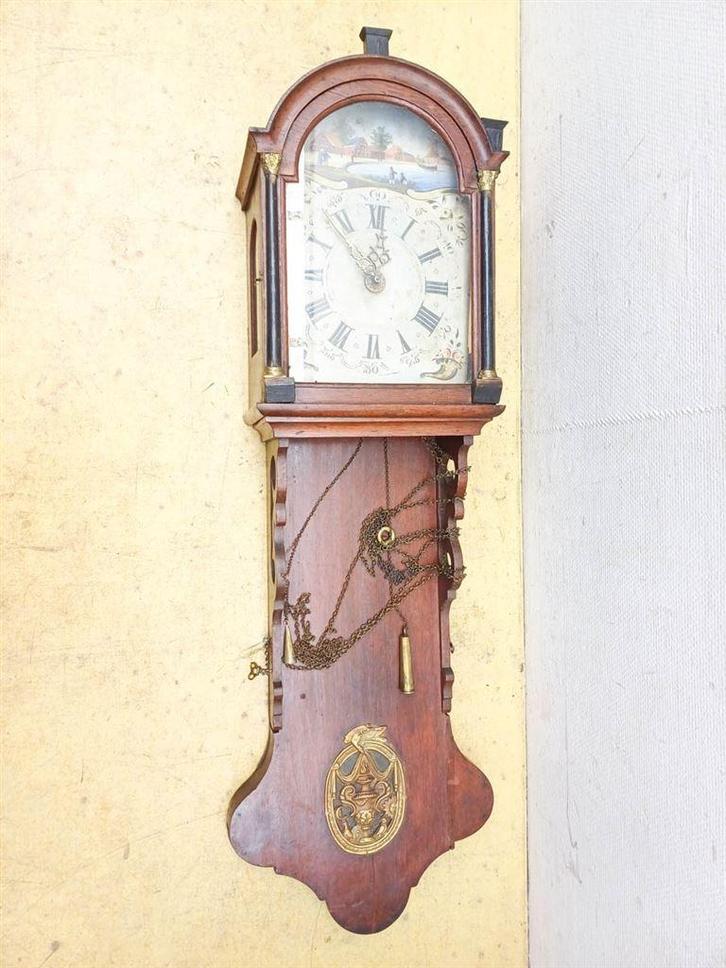 Friese staartklok 39961, Huis en Inrichting, Woonaccessoires | Klokken, Gebruikt, Wandklok, Ophalen of Verzenden